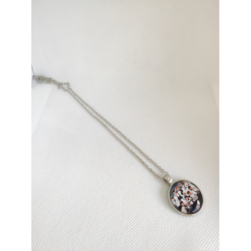 Collier Groupe BTS 2