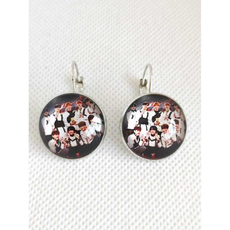 Boucles d'oreilles dormeuse Groupe BTS 2