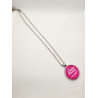 Collier nounou qui déchire